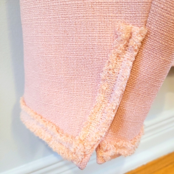 Blazer - Picture 4 of 4